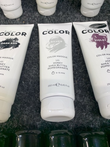 1345165-9 Assortment of hair care products etc.