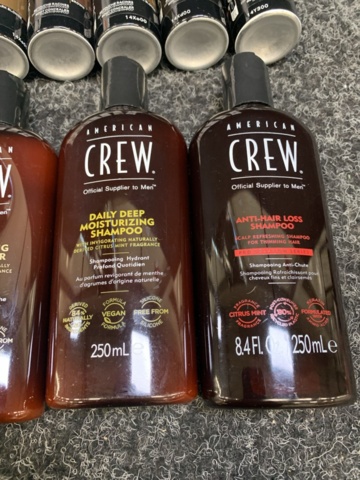 1345165-15 Assortment of hair care products etc.