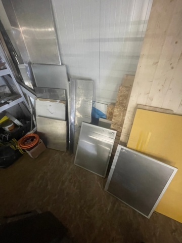 1315918-2 Everything in the loft