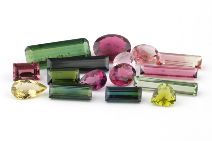 1345237-1 Lot of faceted tourmalines approx. 40.88 ctv (16)
