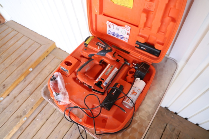 1174286-3 Diving pistol Gas powered Paslode Impulse IM50 F18