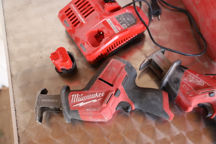 1174298-4 2 pcs Milwaukee Hackzall