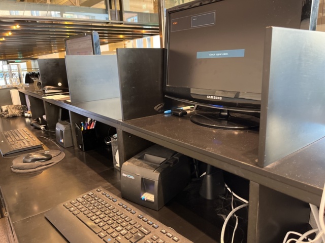 1303604-19 Reception desk