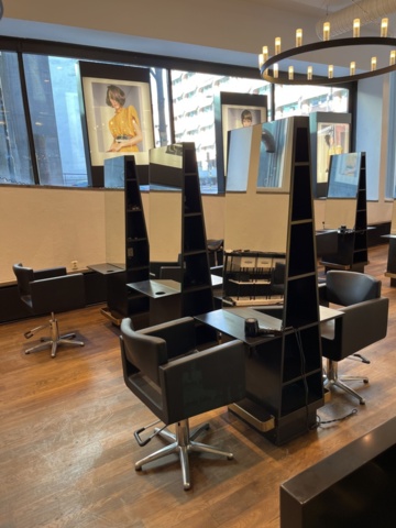 1303608-7 Hairdressing station x12 places