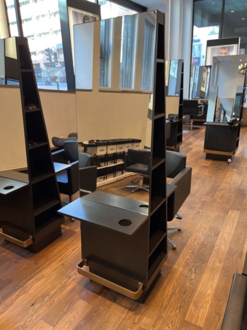 1303608-8 Hairdressing station x12 places