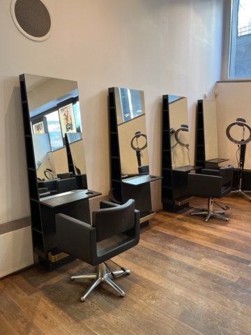 1303609-11 Hairdressing station x10 places