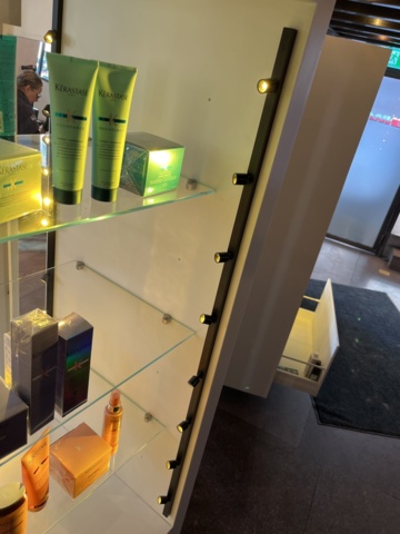 1303616-8 Display furniture 2 pcs