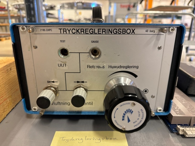 1344800-2 Pressure control box with pressure gauge and control module