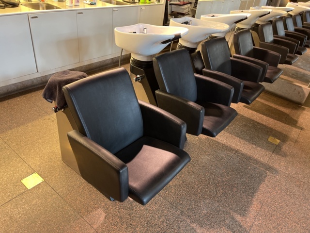 1303614-15 Shampooing station 3 places