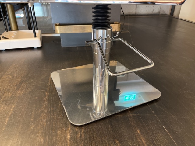 1303617-4 Hairdressing station 2 places