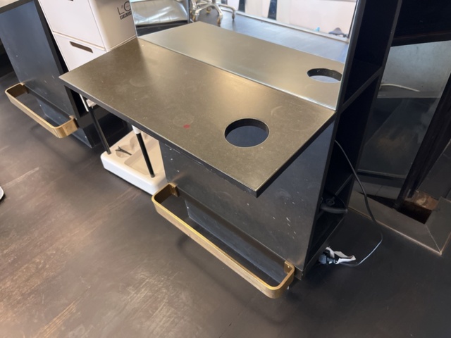 1303617-7 Hairdressing station 2 places