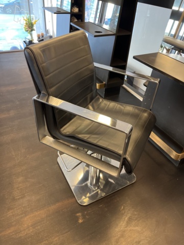 1303618-4 Hairdressing station 2 places