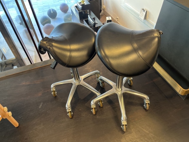 1303619-7 Hairdressing station 2 places