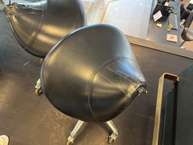 1303619-9 Hairdressing station 2 places