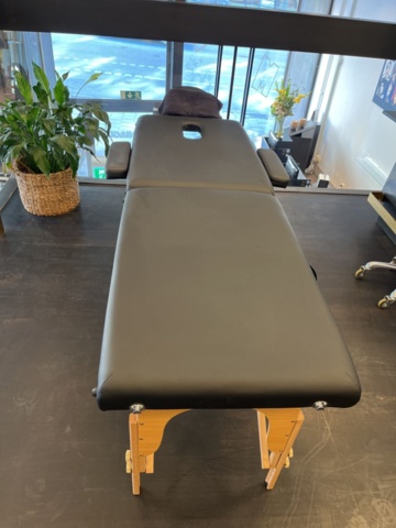 1303620-2 Treatment bed