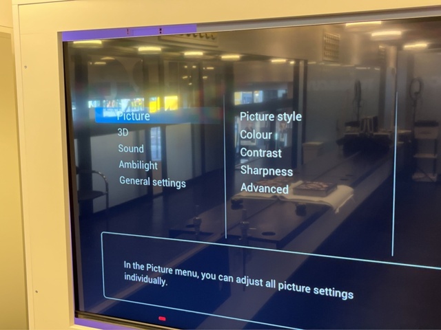 1303622-3 TV stand with smart TV Philips