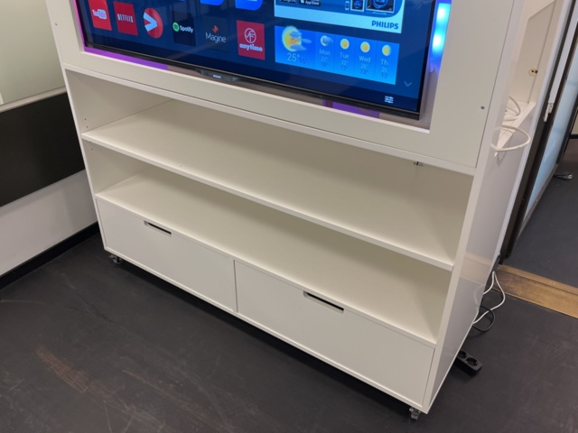 1303622-10 TV stand with smart TV Philips