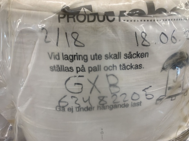 1345800-2 Approximately 1000kg of mortar in a big bag, Weber