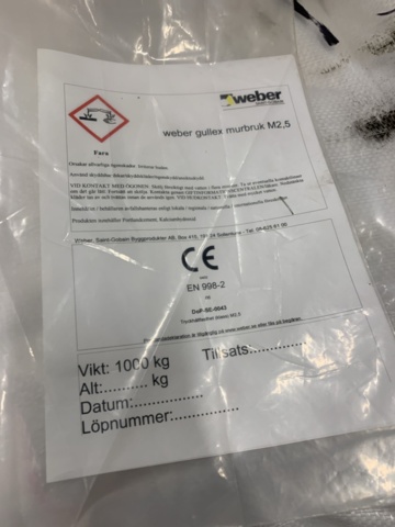 1345802-4 Approximately 1000kg of mortar in a big bag, Weber