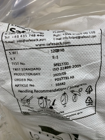 1345802-5 Approximately 1000kg of mortar in a big bag, Weber