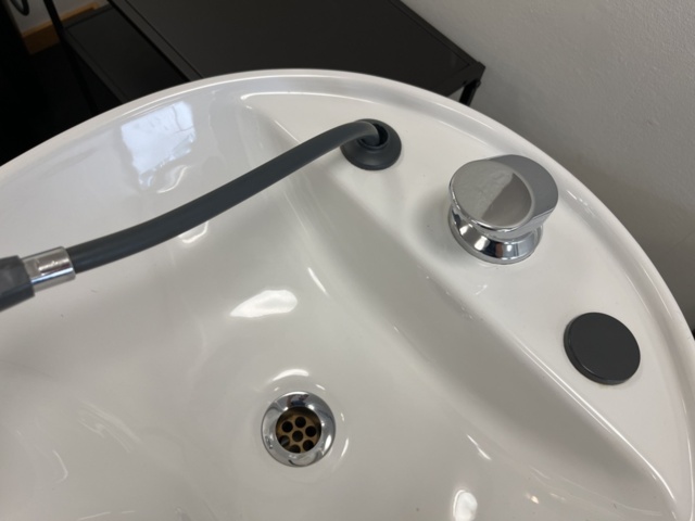 1303623-8 Shampooing station x2 places