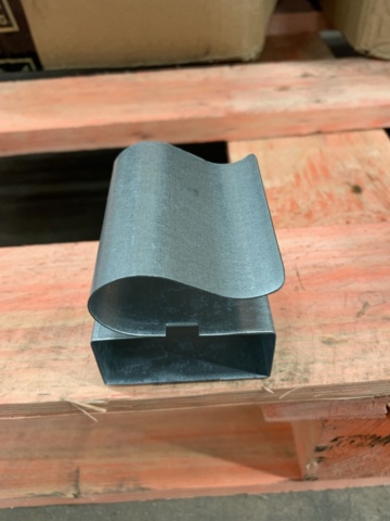 1345806-4 Approximately 400 beam fittings 25/50