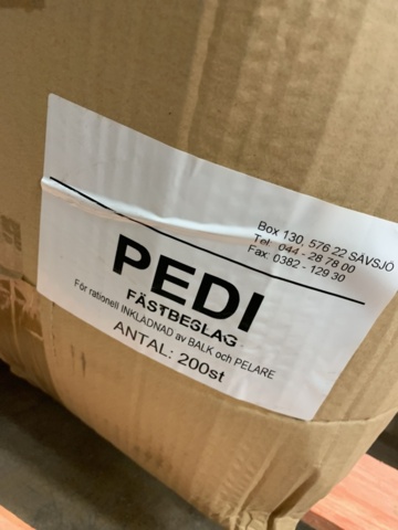 1345806-9 Approximately 400 beam fittings 25/50