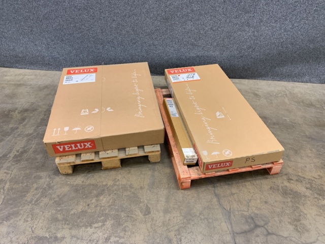 1345809-1 Skylight Velux GGU MK04 0068