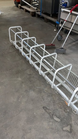 1340760-2 Hat shelf, 2 m. Retro