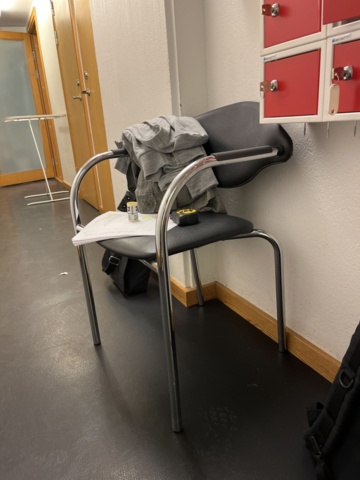 1303637-4 Armchairs 4 pcs