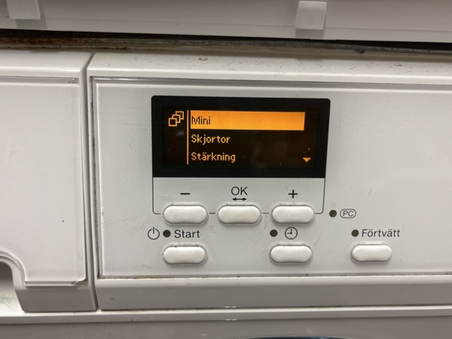 1303639-4 Washing column - Miele