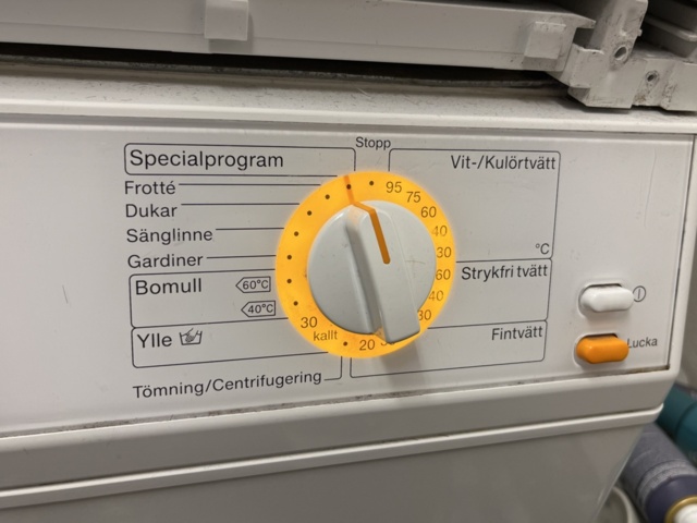 1303639-5 Washing column - Miele