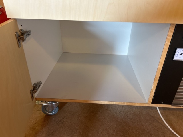 1337329-4 Cold buffet salad buffet