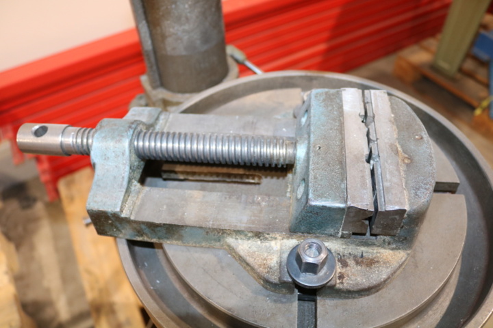 1300550-18 Pillar drilling machine Arboga E100