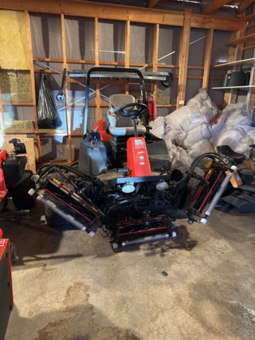 1321546-2 Riding lawn mower Jacobsen LF3800 4WD