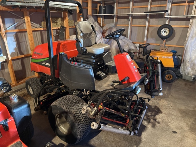 1321546-3 Riding lawn mower Jacobsen LF3800 4WD