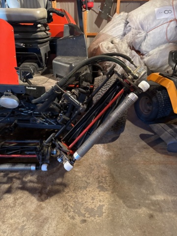 1321546-12 Riding lawn mower Jacobsen LF3800 4WD