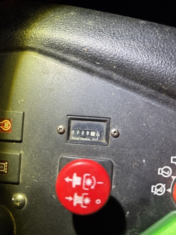 1321546-17 Riding lawn mower Jacobsen LF3800 4WD