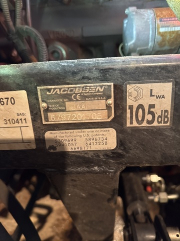 1321546-20 Riding lawn mower Jacobsen LF3800 4WD