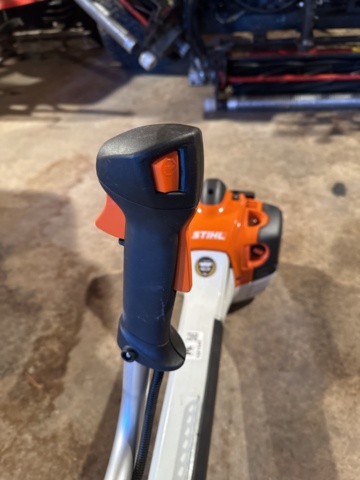 1321549-6 Brushcutter STIHL FS 411c -New