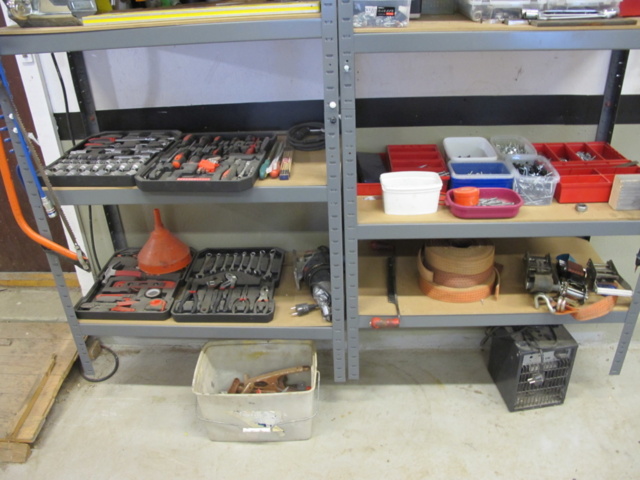 1302316-1 2 Sections shelf plan with content