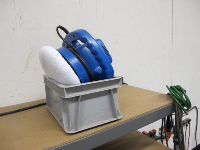 1302316-8 2 Sections shelf plan with content