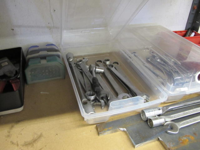 1302316-10 2 Sections shelf plan with content