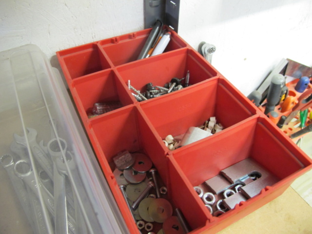 1302316-12 2 Sections shelf plan with content