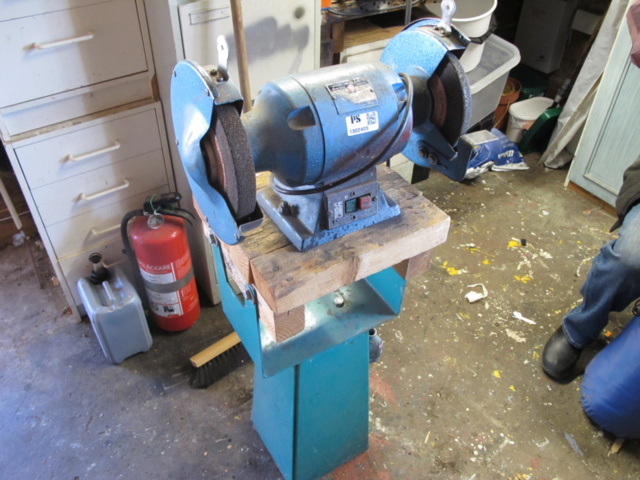 1302405-3 Bench grinder Rong long SN-8G