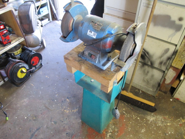 1302405-4 Bench grinder Rong long SN-8G