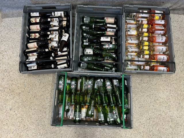 1339406-1 Lot of alcoholic beverages (This item is only sold to stockists)