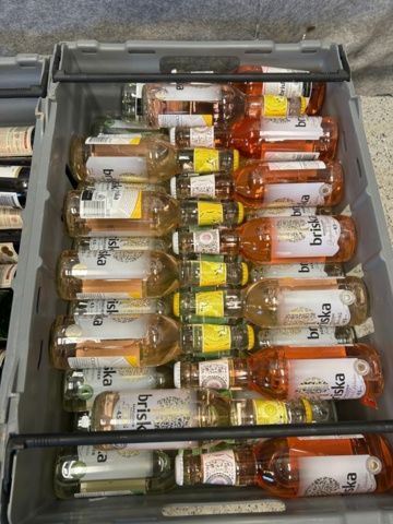 1339406-4 Lot of alcoholic beverages (This item is only sold to stockists)