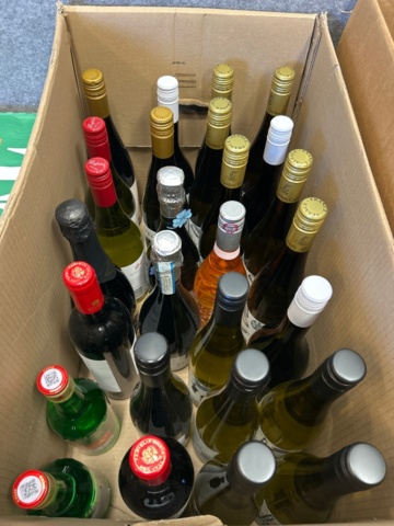 1339407-2 Lot of alcoholic beverages (This item is only sold to stockists)