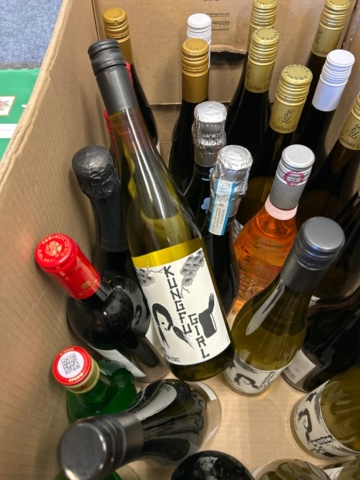 1339407-3 Lot of alcoholic beverages (This item is only sold to stockists)